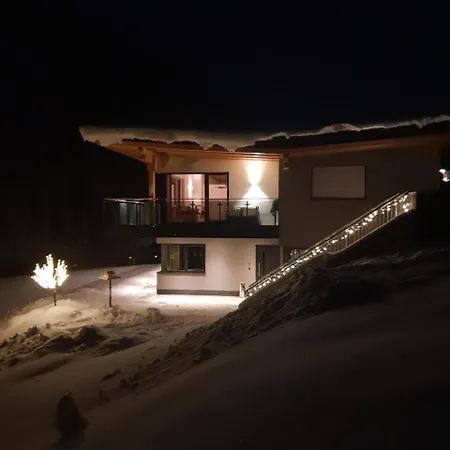 Apart La Vita Apartment